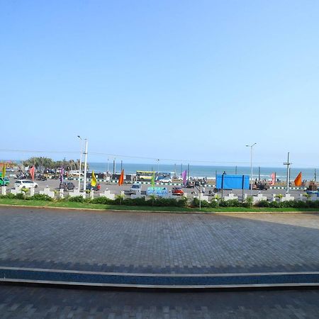 Bay View Hotel Vizag Вішакхапатнам Екстер'єр фото